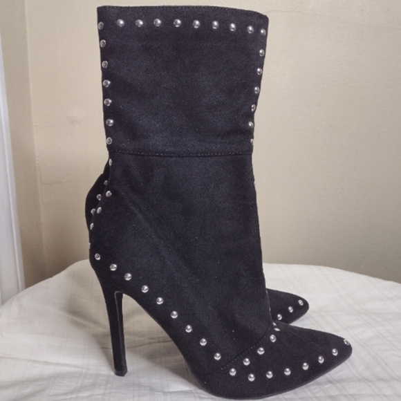 Charlotte Russe Studded Ankle Boots 10 Black Faux Suede Pointed Toe High Heel - Picture 3 of 9